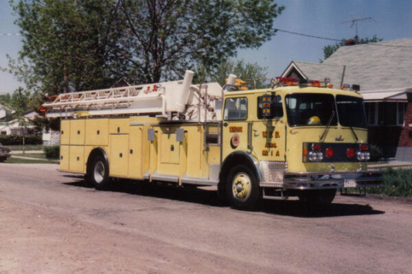 Last straight aerial purchased: 1982 Pierreville/Spartan 100'