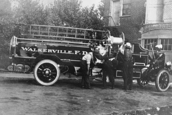 One of the two 1913 W.E. Seagrave Combinations